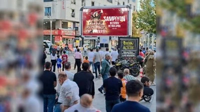 ŞEHRİN HER YERİNDE MA&Ccedil; KEYFİ