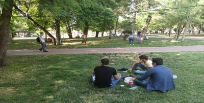SICAKLAR PARKLARA YÖNLENDİRDİ