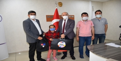 SURİYELİ BİRİNCİLERE ÖDÜL