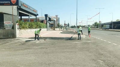 TEMİZLİK EKİPLERİNDEN KESİNTİSİZ &Ccedil;EVRE TEMİZLİĞİ