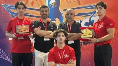 TÜRK TELEKOM ANADOLU LİSESİ TEKNOFEST’TEN 4 ÖDÜLLE DÖNDÜ