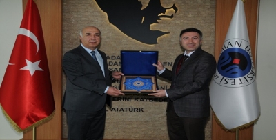 ÜNİVERSİTEYE KALİTE ÖDÜLÜ