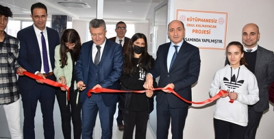 Vakıfbank’ta kütüphane açılışı