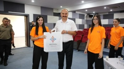 VALİ CANALP’TEN SPORCULARA TEBRİK