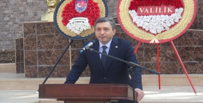 Vali Şahin’den ‘güçlü Cumhuriyet’ vurgusu 