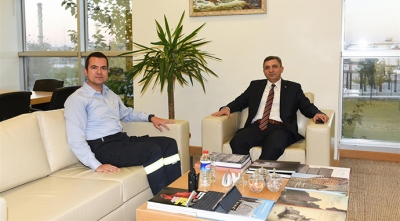 Vali TÜPRAŞ’taydı