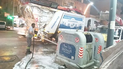 VİN&Ccedil;Lİ &Ccedil;&Ouml;P KONTEYNERLERİ DEZENFEKTE EDİLDİ
