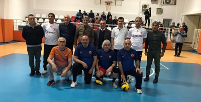 Voleybol turnuvası sürüyor