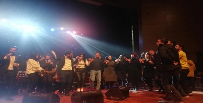 YEREL SANATÇILAR COŞTURDU