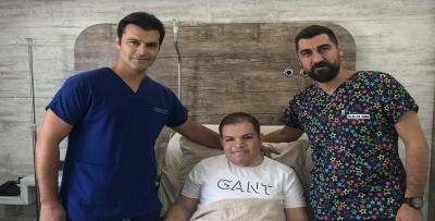 ‘YÜKSEK RİSKLİ’ HASTA DÜNYADA ŞİFA BULDU