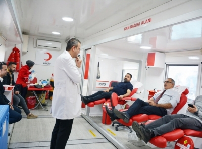 Gençlik, Kızılay’a kan bağışladı